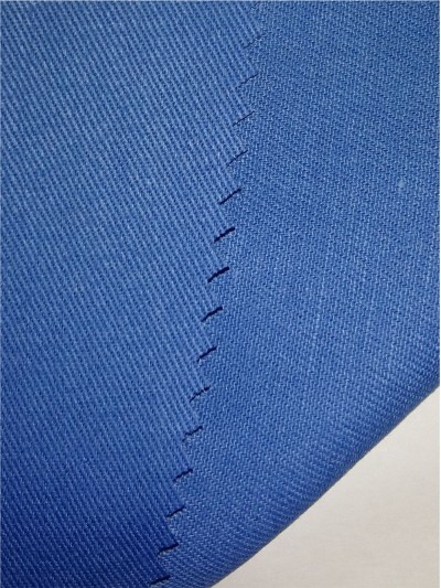 HN-YIJA  純棉阻燃紗卡4  阻燃布  21x21  工程制服  工人連身服 側面照